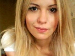 Слика профила CannabisGirl