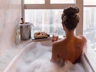 Еротски видео цхат Carolina-love19