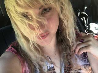 Еротски видео цхат Caroline-Grey