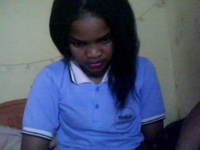 Емитовање снимка екрана CarrieHots