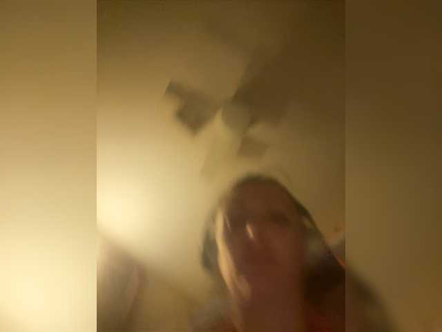 Емитовање снимка екрана MagicKPussy