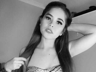 Еротски видео цхат CassidyLulu1