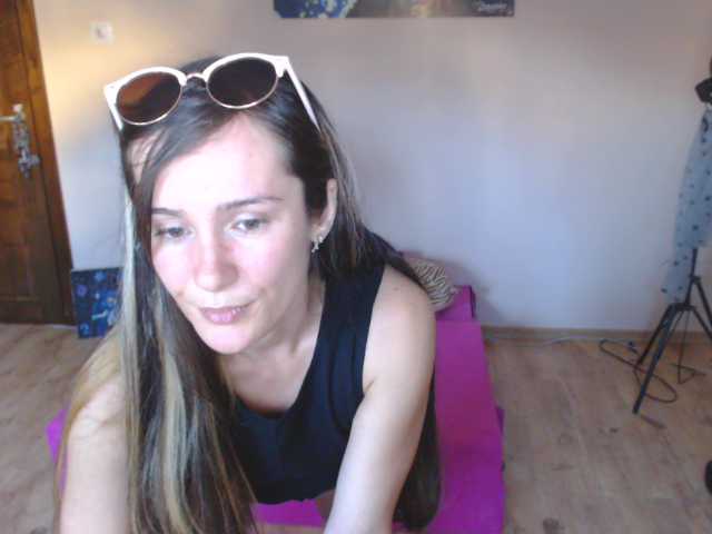 Емитовање снимка екрана CassieJay