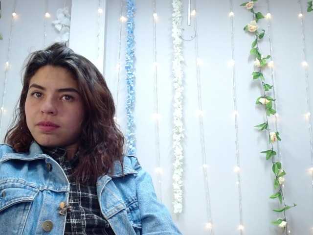 Емитовање снимка екрана Cathryskyy