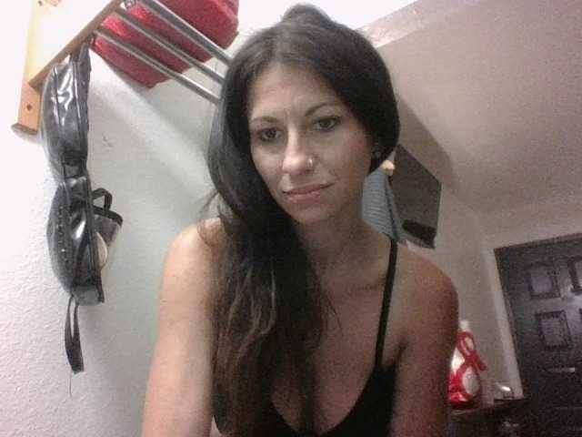 Емитовање снимка екрана KriisiLovee