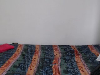 Емитовање снимка екрана charlizelatin