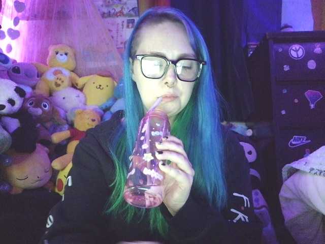 Емитовање снимка екрана Cherribomb29