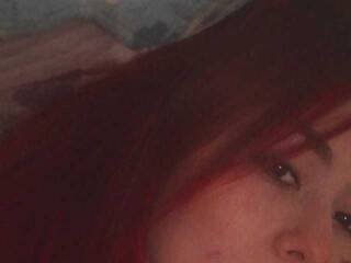 Еротски видео цхат cherry-redhot