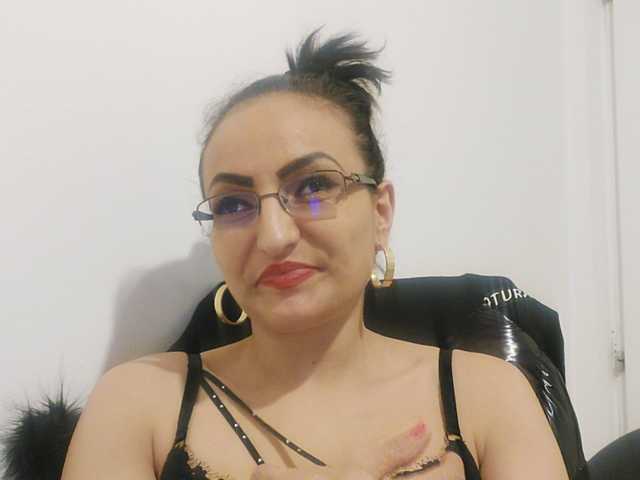 Емитовање снимка екрана CherryKatte