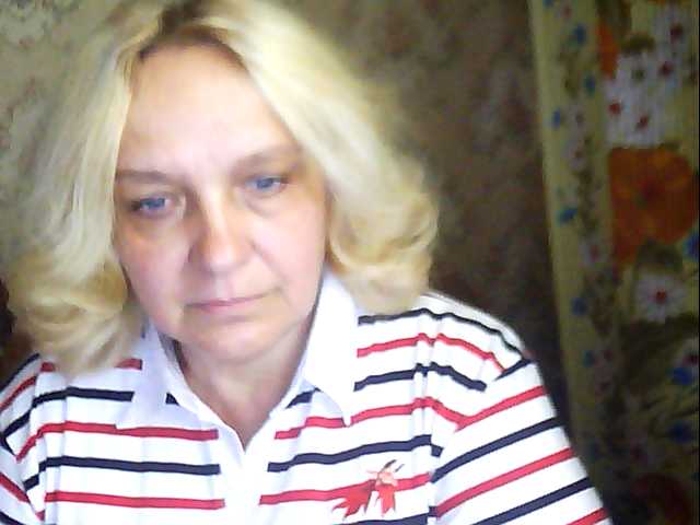 Емитовање снимка екрана CherryLove88