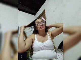 Еротски видео цхат cherrywhite03