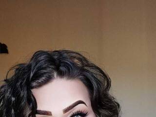 Еротски видео цхат CherryXX1