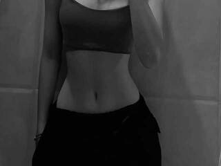 Еротски видео цхат cheryyyyay