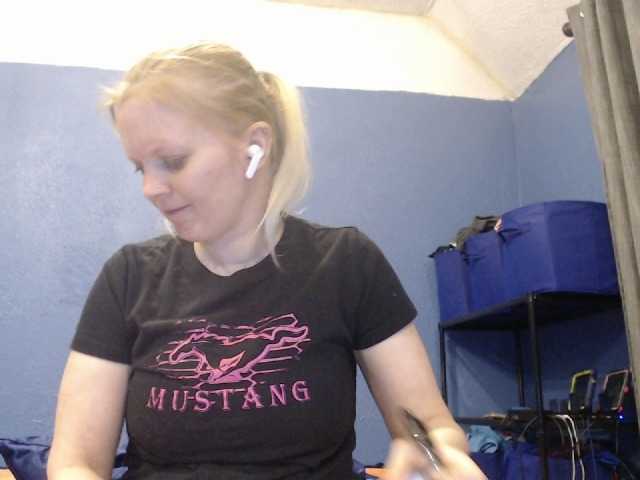 Емитовање снимка екрана chillyhicks