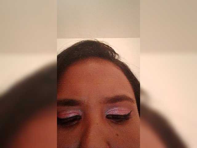 Емитовање снимка екрана Chloehot