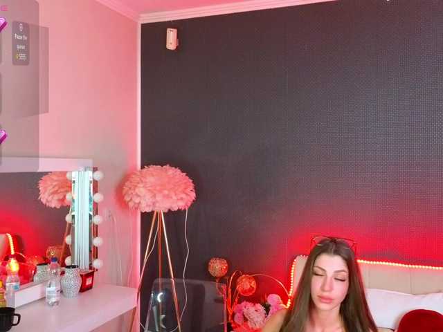Емитовање снимка екрана ChloeKassidy