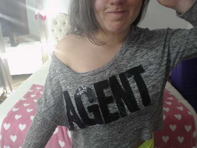 Емитовање снимка екрана chrisstine