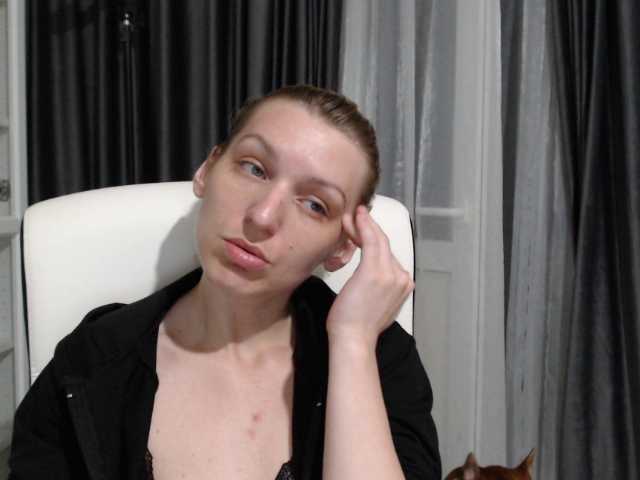 Фотографије Christine2020 Hello, dear misters! Come and lets have some fun together! Privates are Open!