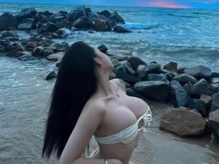 Еротски видео цхат CindyBlune