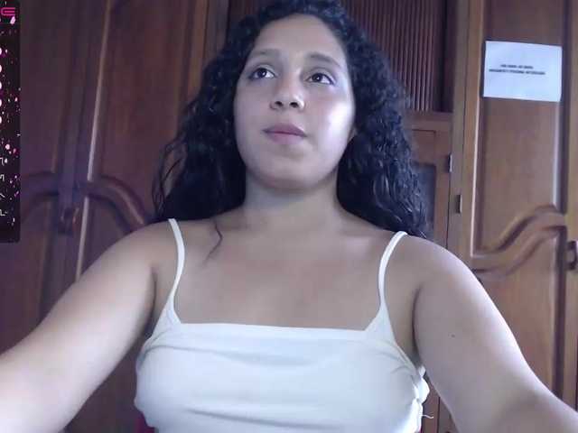 Фотографије ClaireWilliams ARE YOU READY TO CUM TILL GET DRY? CUZ I DO. DO NOT MISS MY SHOWS, YOU WON'T REGRET DADDY #lovense #ass #latina #boobs #chatting #games #curvy