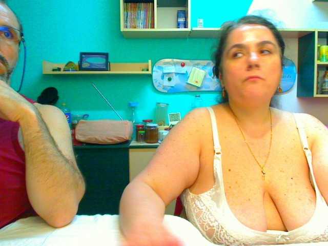 Емитовање снимка екрана ClaudetteBBW