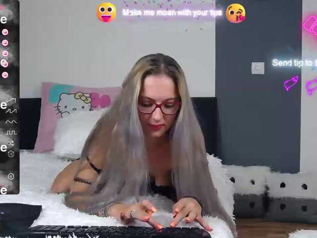 Емитовање снимка екрана ClaudiaBlondy