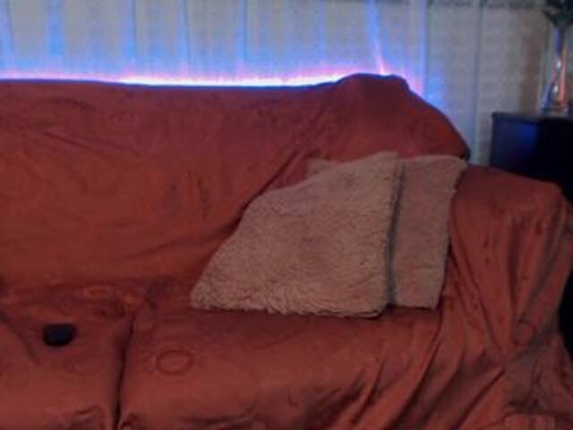 Емитовање снимка екрана CoraWest