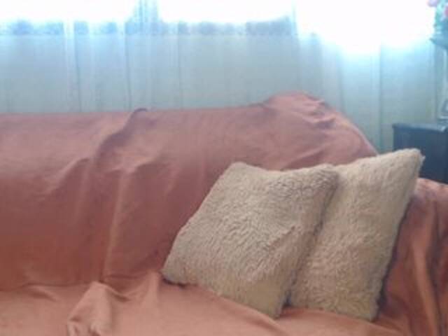 Емитовање снимка екрана CoraWest