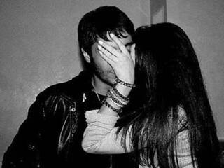 Еротски видео цхат coupledogxx