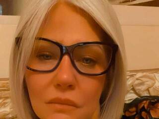 Еротски видео цхат CrazyBionda