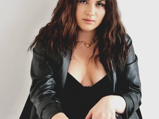 Еротски видео цхат CrimsonDusk