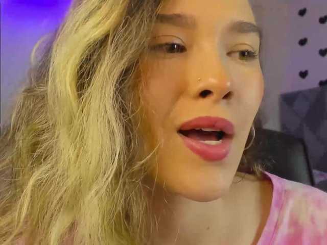 Емитовање снимка екрана curlygirl1