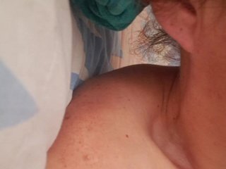Еротски видео цхат CurlyHanna