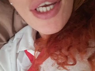 Еротски видео цхат CurlyHanna