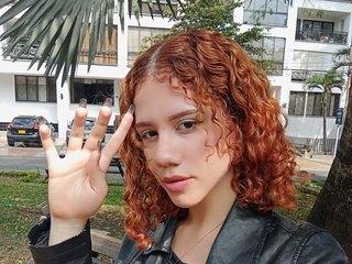 Еротски видео цхат CurlyR0se