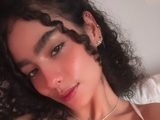 Еротски видео цхат Victoria_Curly