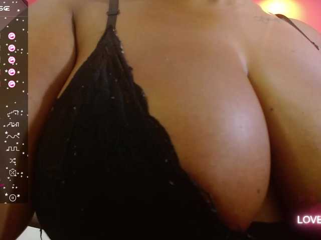Емитовање снимка екрана curvymommyy