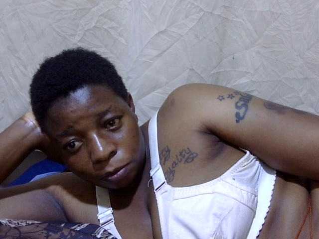 Емитовање снимка екрана Cute-adiyaa