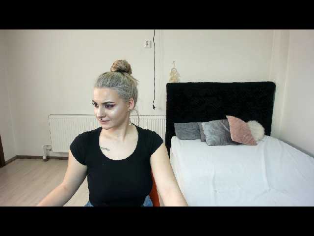 Емитовање снимка екрана CuteSinnerX