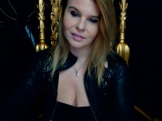 Фотографије D3vilKali666 MISS SAY:CLICK..TIP...OPEN WEBCAM AND SERVE: JOI/CEI/CBT/SPH/CFNM/#LUSH IS ON FOR VIBE KISSES/