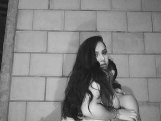 Еротски видео цхат daddiescumm