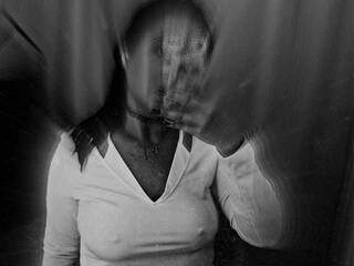 Еротски видео цхат Daisy-Chilli