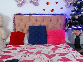 Еротски видео цхат DaiyanCollins