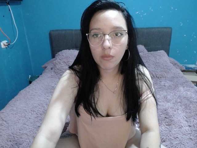 Фотографије Dalillafiore lovense on Play with me I'm at home bored