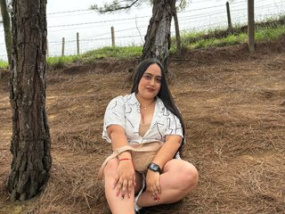 Еротски видео цхат Daniela-Saenz