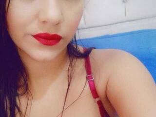 Еротски видео цхат DANIELA-SQUIR