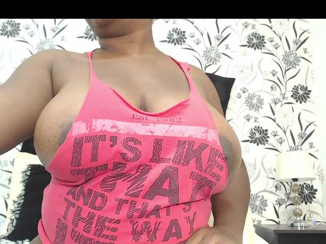 Емитовање снимка екрана DannaBlack