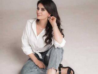 Еротски видео цхат DarinaKarlotta