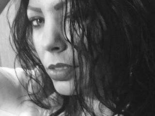 Еротски видео цхат DarkAngello