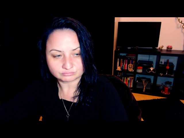 Емитовање снимка екрана KinkyDomina